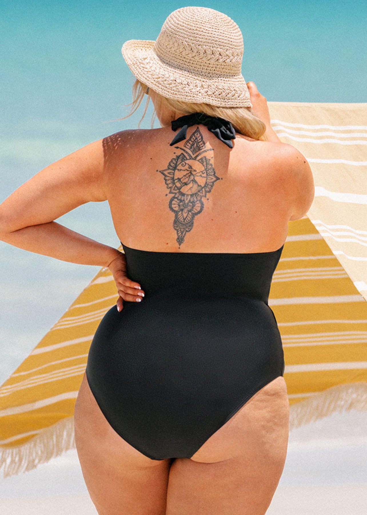 CUPSHE Women’s Plus size twisted one-piece swimsuit