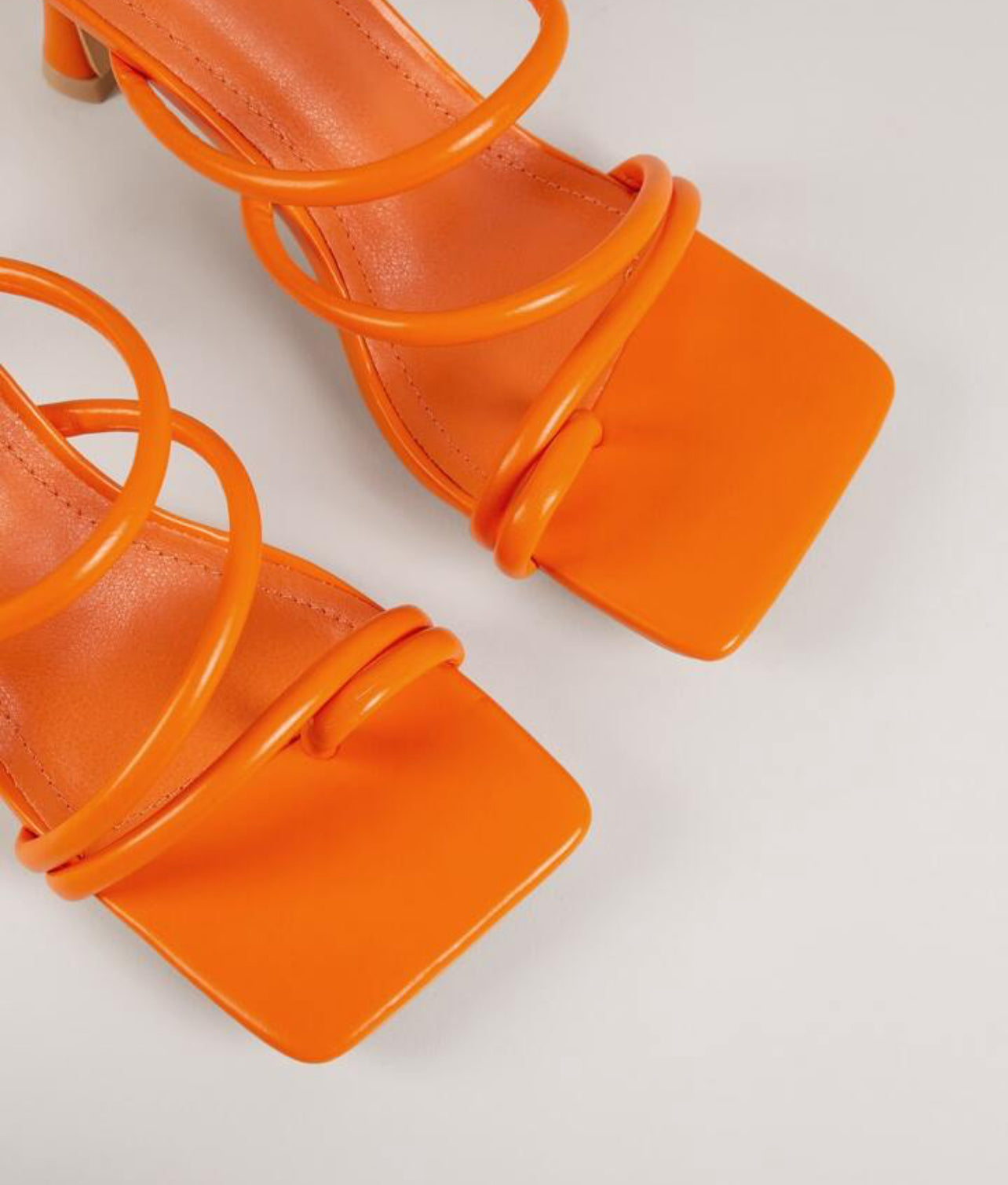 Faux Leather Toe-Loop Slip-On Heels Size 9