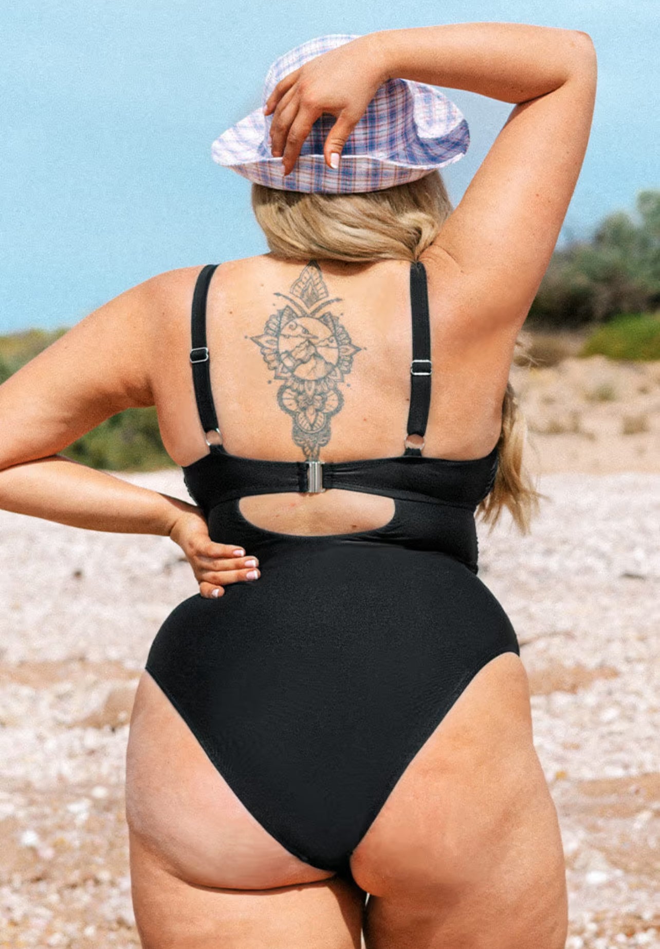 CUPSHE Women’s Caitlin Black Strappy Ruched Plus Size One Piece Swimsuit