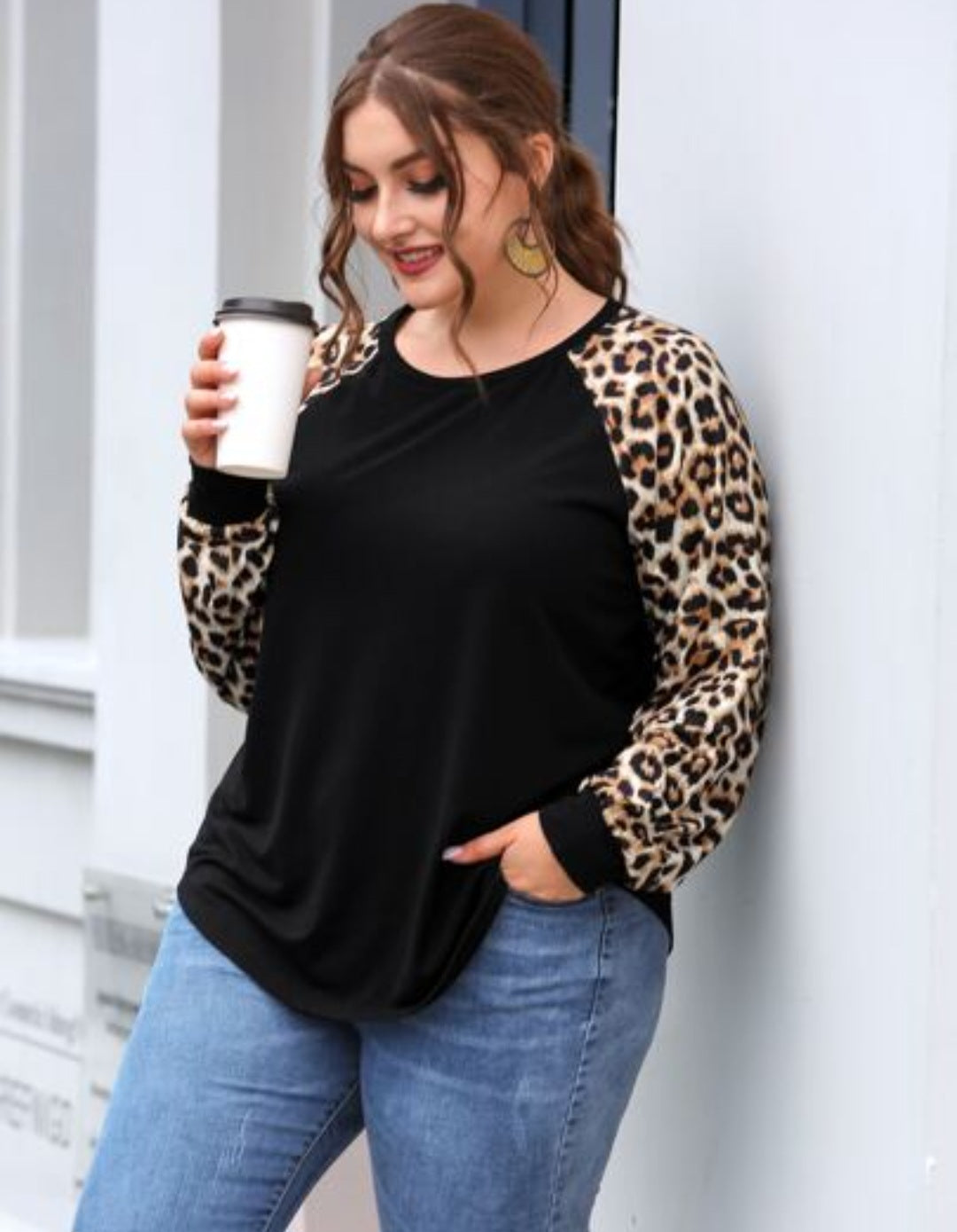 Womens leopard sleeve sweatshirt
