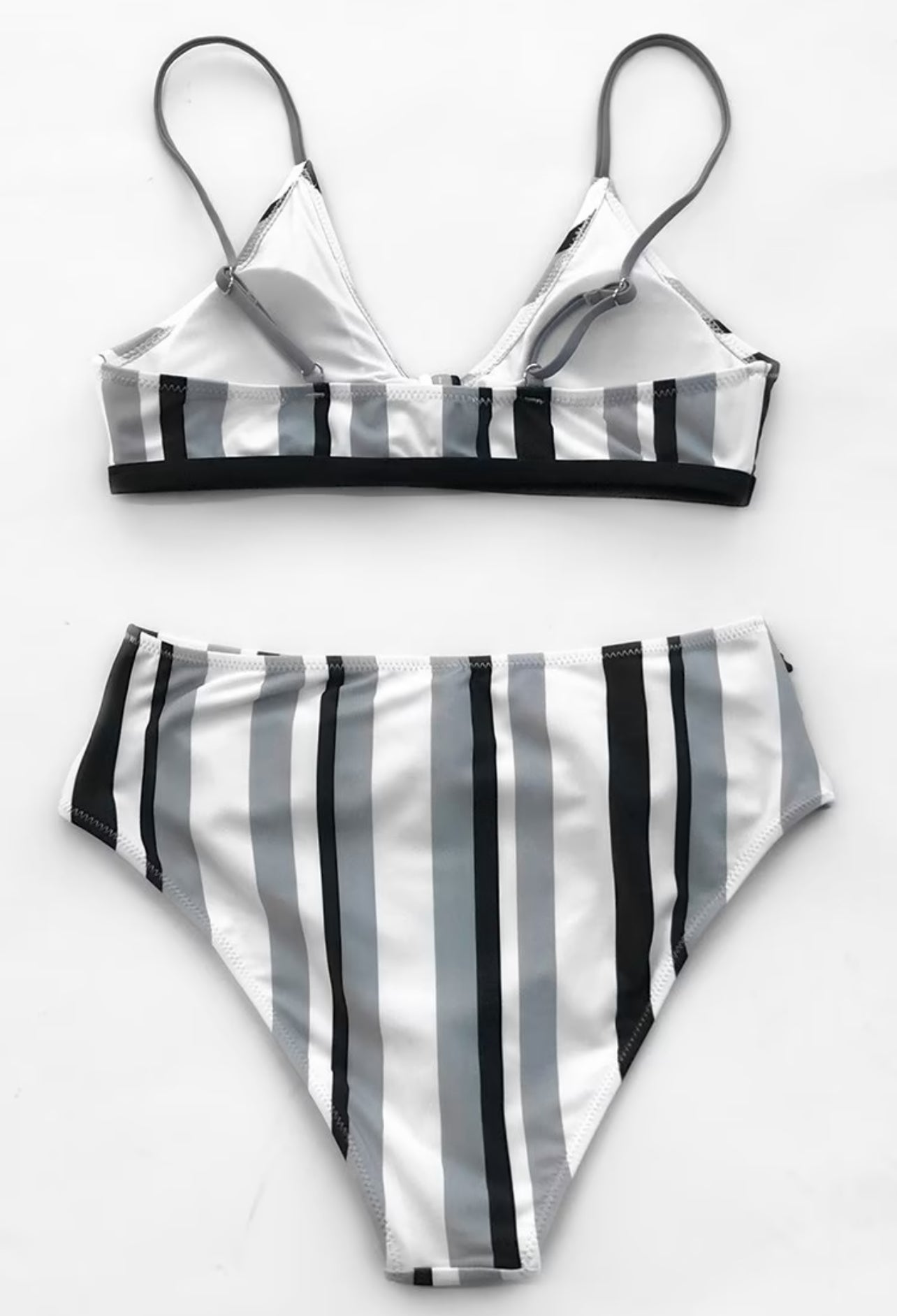 CUPSHE Quiet Summer Tricolor Bikin
