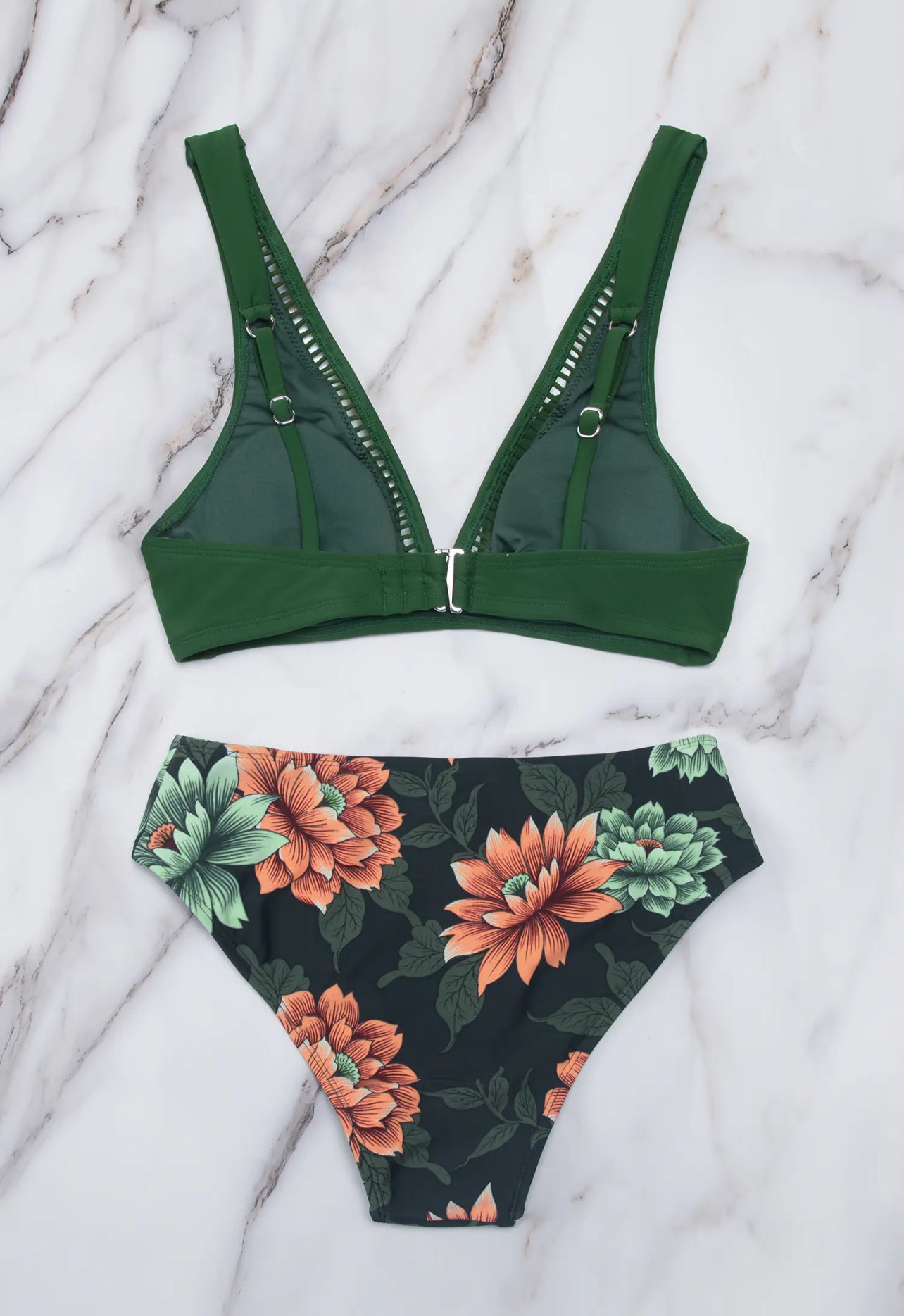 CUPSHE  Floral Plunge Back Hook Mid Waisted Bikini