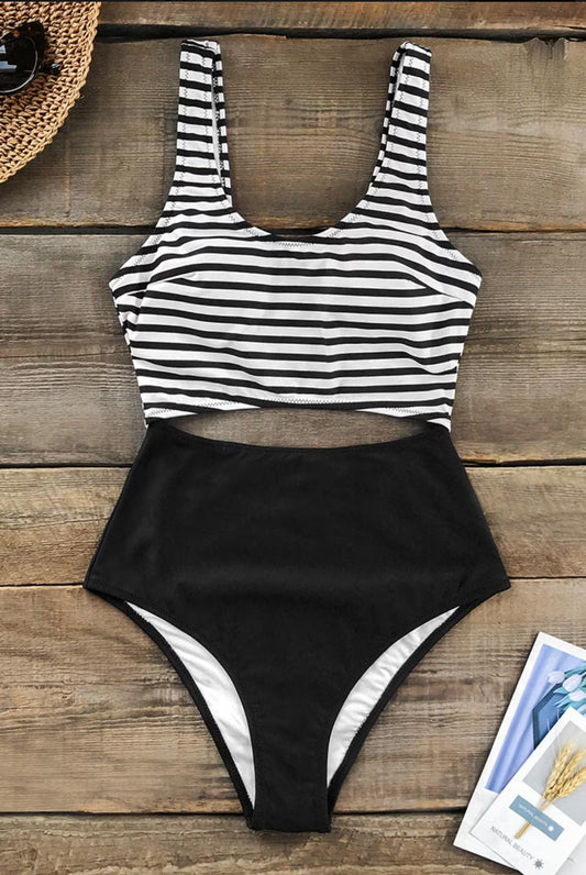 CUPSHE Black and White Cutout One Piece Swimsuit