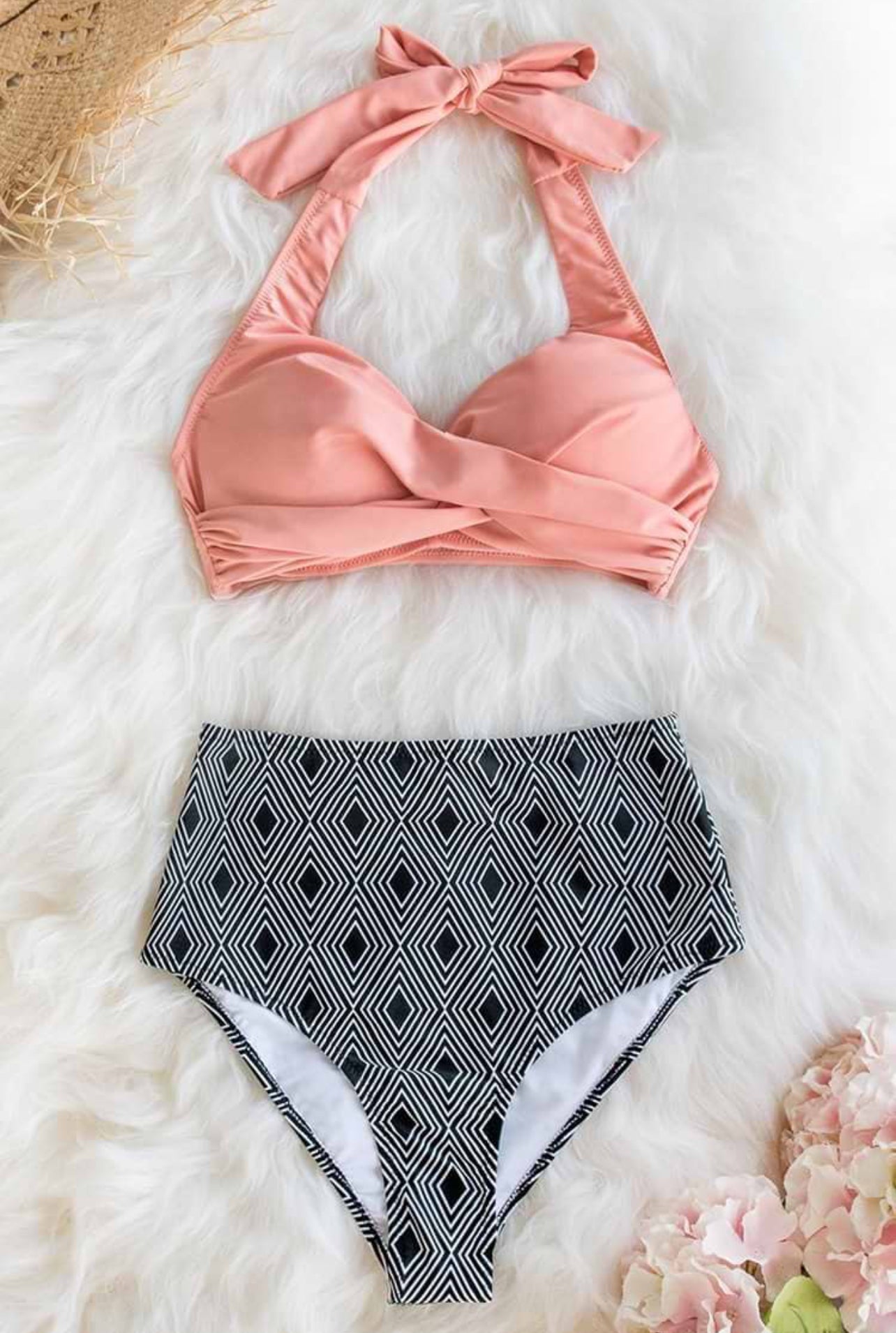 CUPSHE Women’s Pink Twisted Halter Bikini With Geometric Print High Waisted Bottom