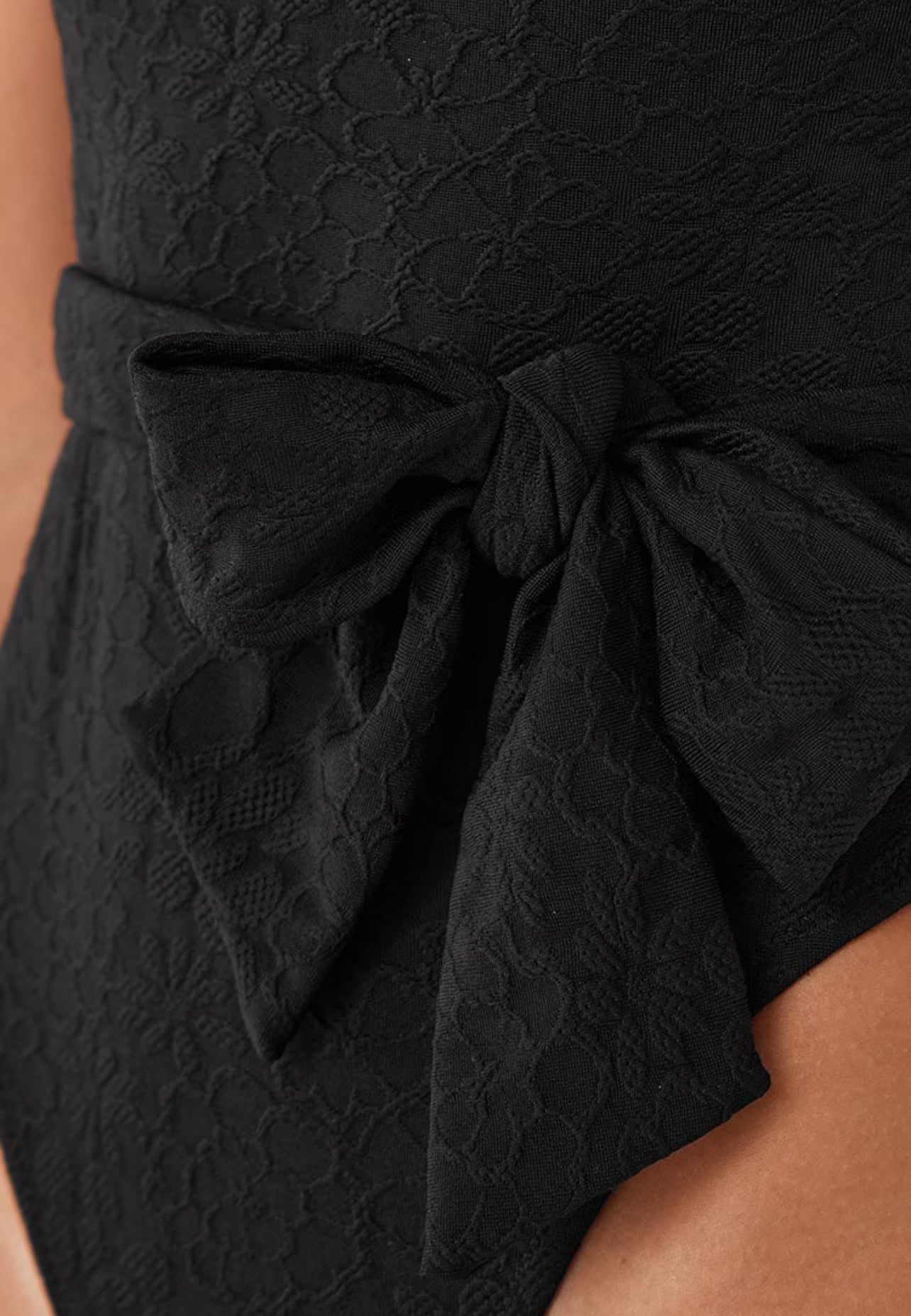 CUPSHE Lauren Belted Bandeau Black One Piece Swimsuit