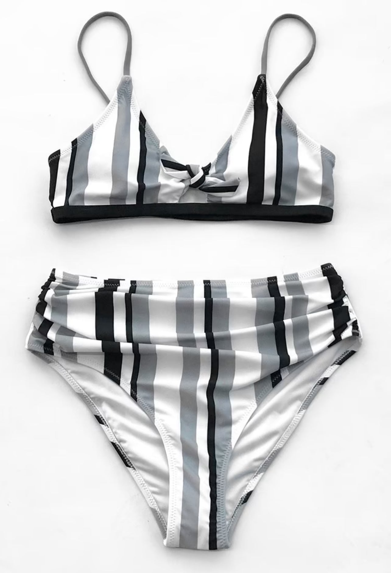 CUPSHE Quiet Summer Tricolor Bikin