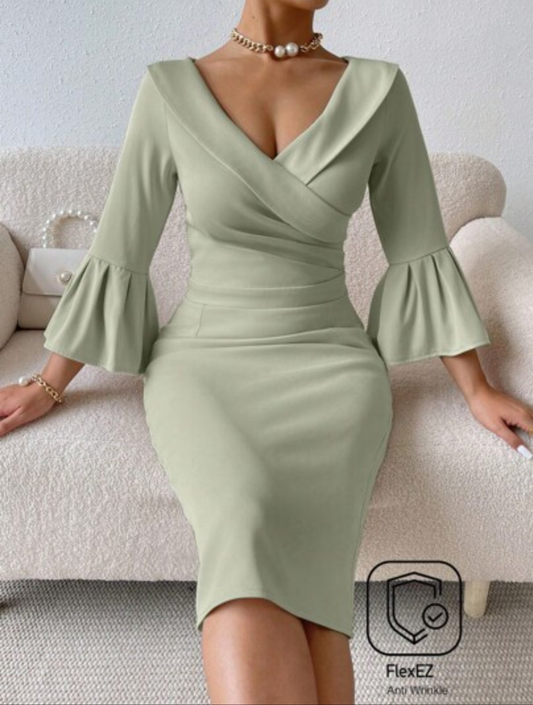 Womens elegant green stretchy cocktail/ business attire dress