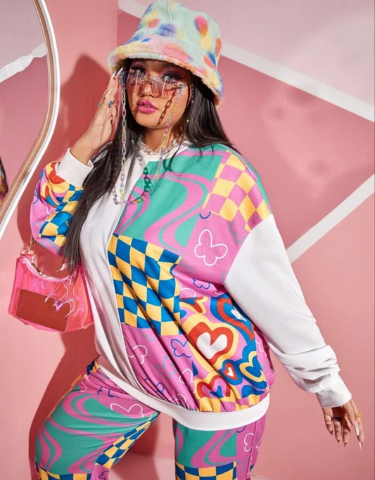 Womens graphic print cre neck sweater