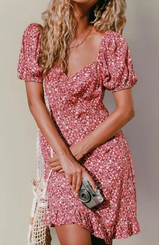Cupshe red ditsy floral puffy sleeve summer vacation dress
